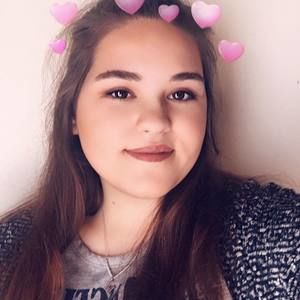 Meet your Posher, Caitlyn